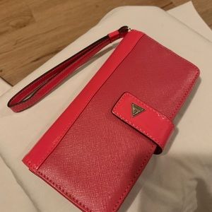 Guess Phone Wallet.